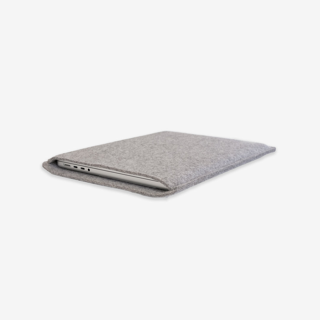 simple sleeve for macbook