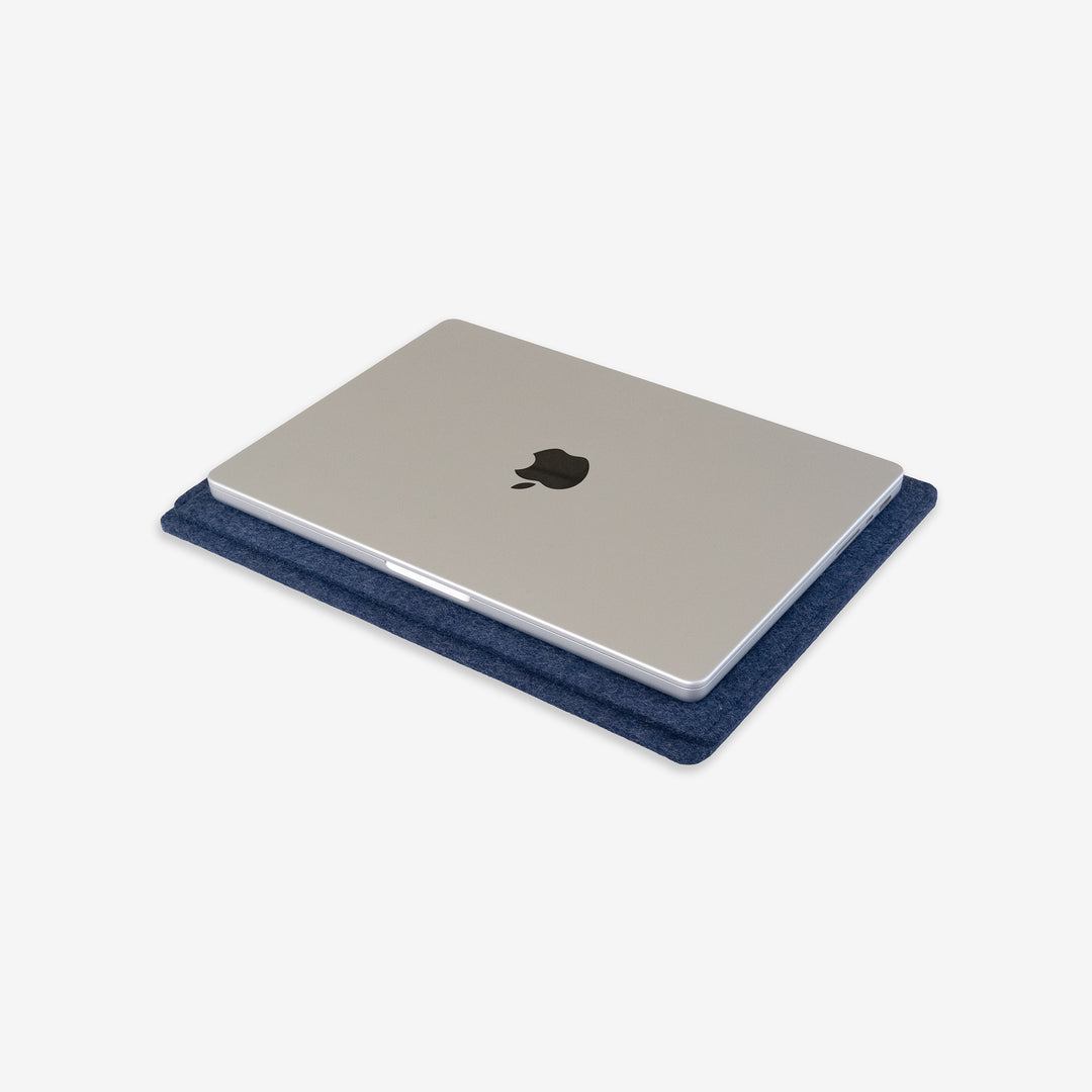 simple sleeve for macbook