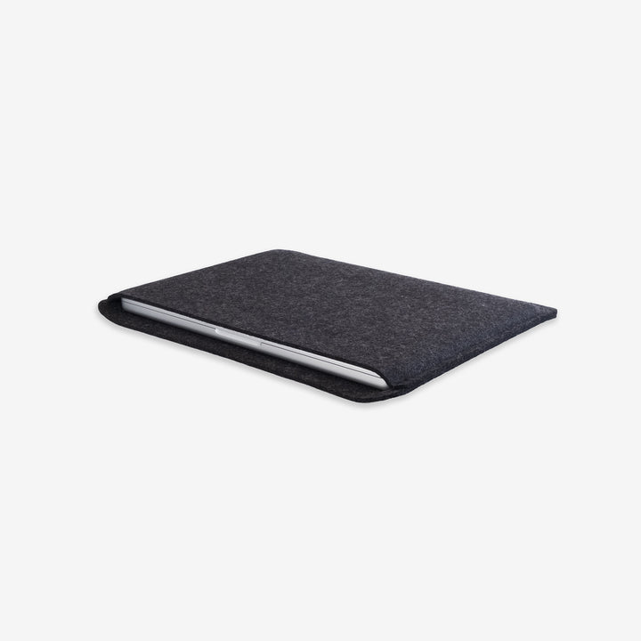 simple sleeve for macbook