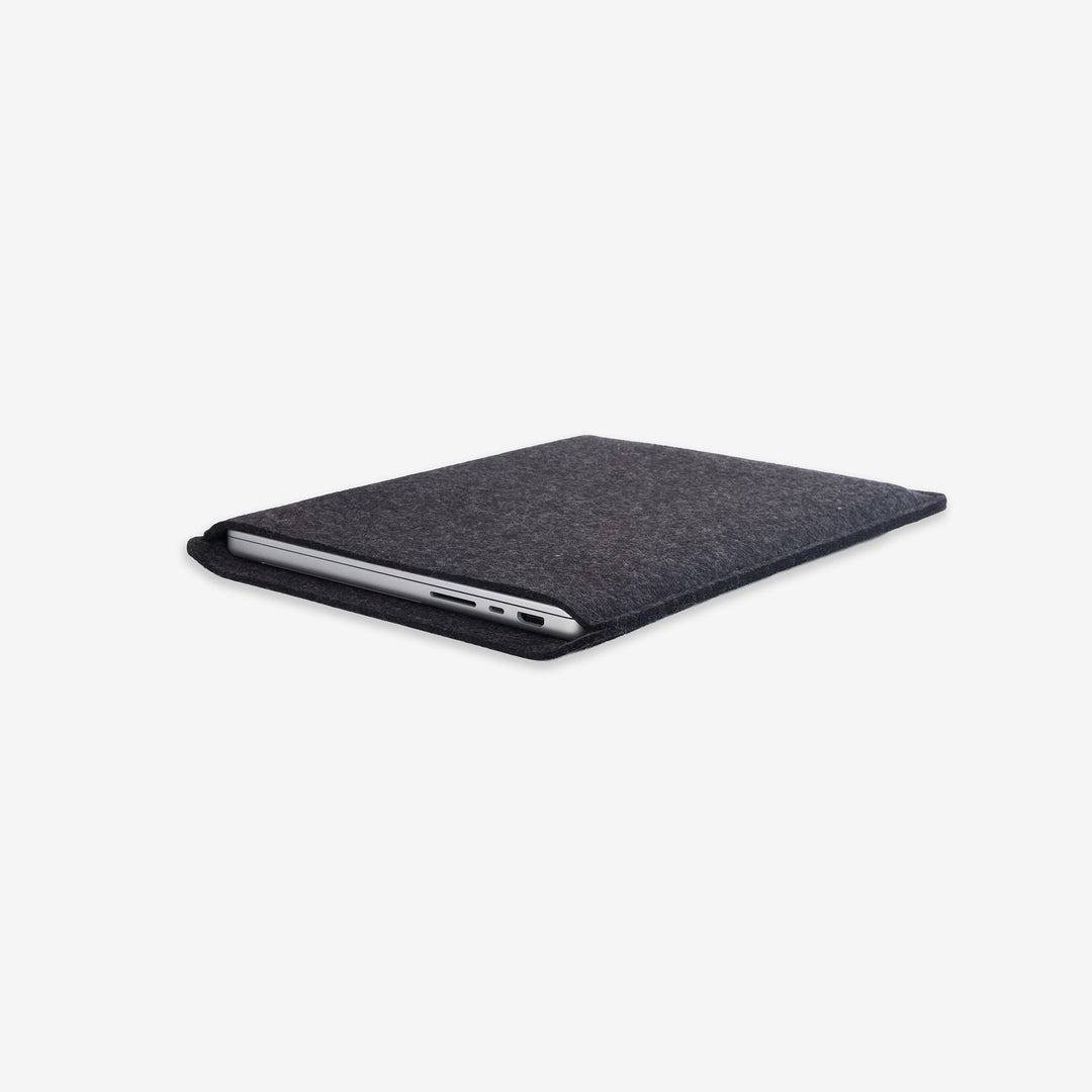 simple sleeve for macbook